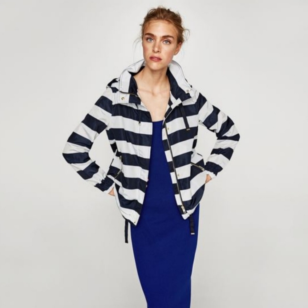 ZARA Hooded Water Repellent Jacket Navy White Stripe Windbreaker‎ Raincoat M